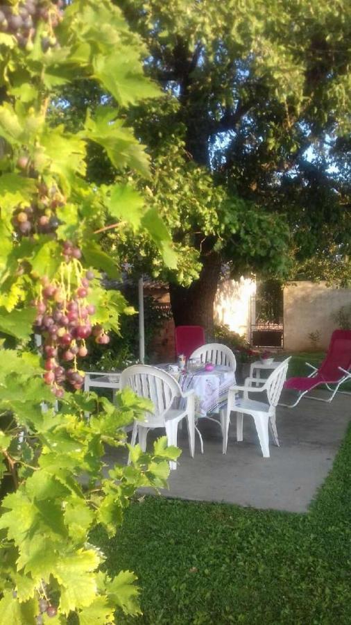 Chambre Du Raisin Puyricard Dış mekan fotoğraf